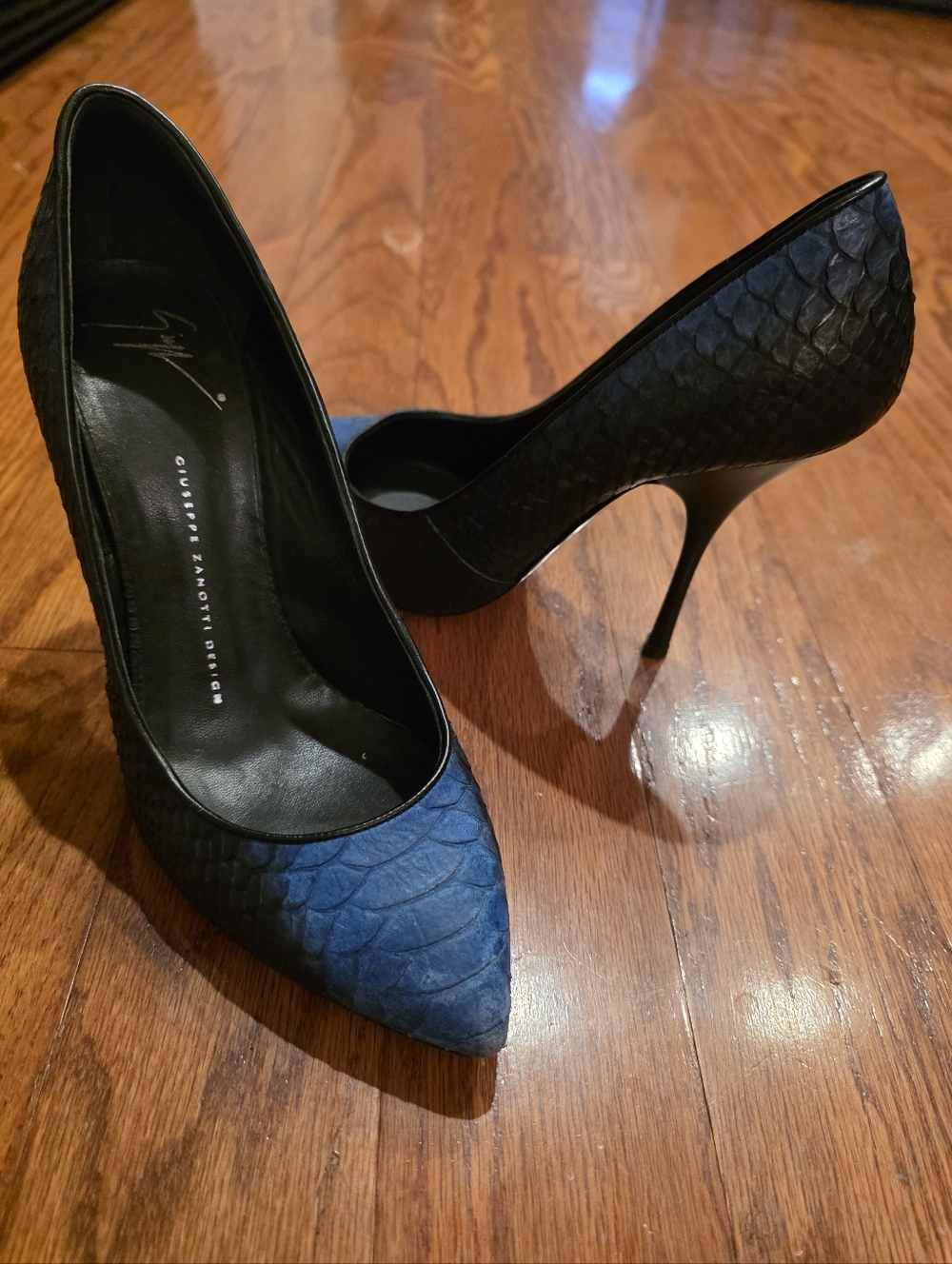 Giuseppe Zanotti Blue and Black Snake-Embossed Stiletto Pumps 38.5